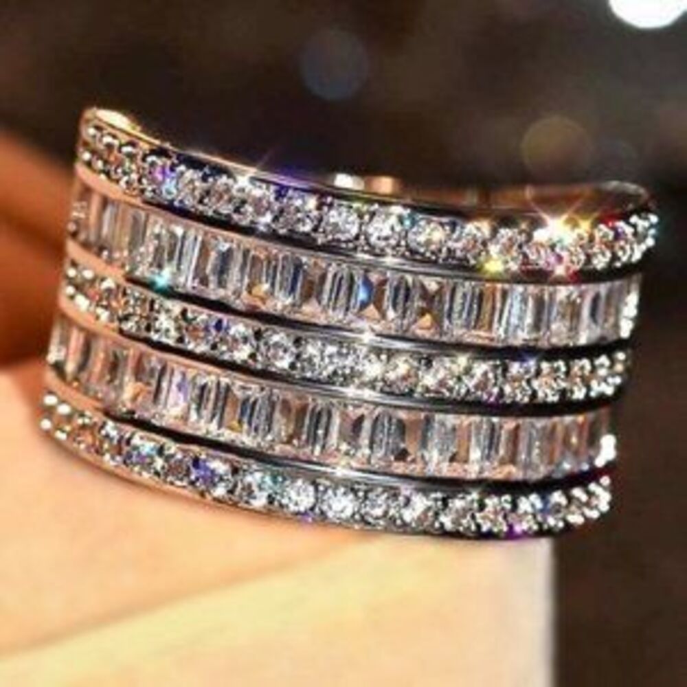 NEW 18K Baguette & Round Diamond Stacked Wide Band